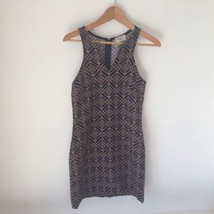 Everly shift dress size small